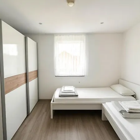 Deluxe Seeblick-Suite 公寓 腓特烈港