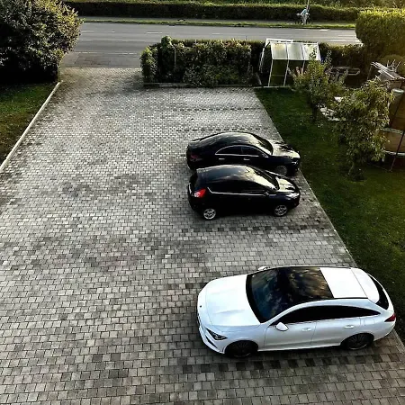 - Seeblick Inn Friedrichshafen